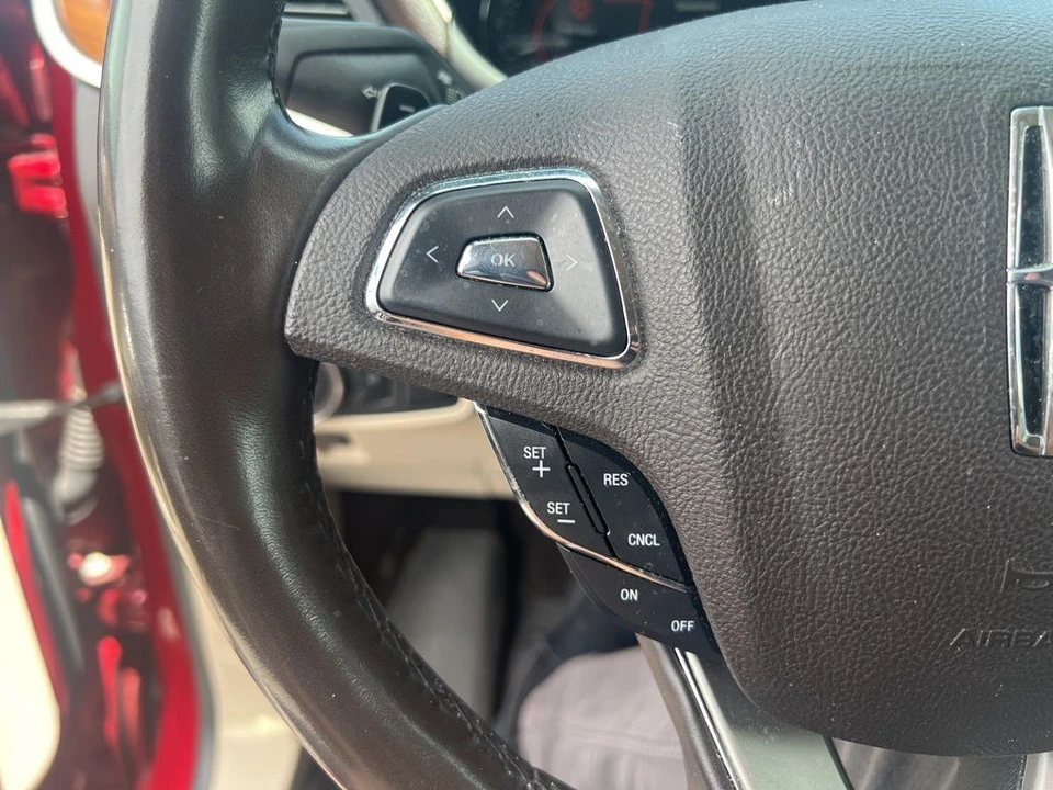 2019 Lincoln MKC - Image 8 of 12