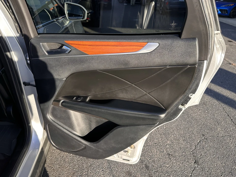 2019 Lincoln MKC - Image 15 of 21