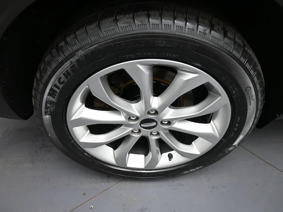 2019 Lincoln MKC - Image 12 of 21