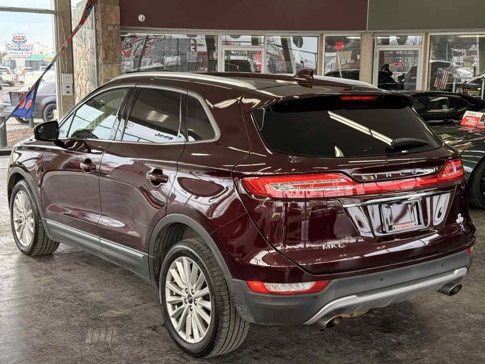 2019 Lincoln MKC - Image 11 of 12