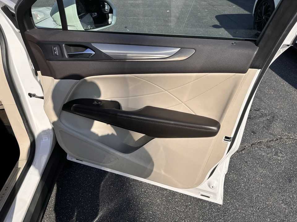2019 Lincoln MKC - Image 12 of 21