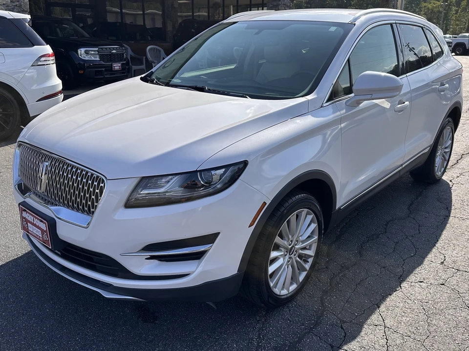 2019 Lincoln MKC - Image 2 of 21