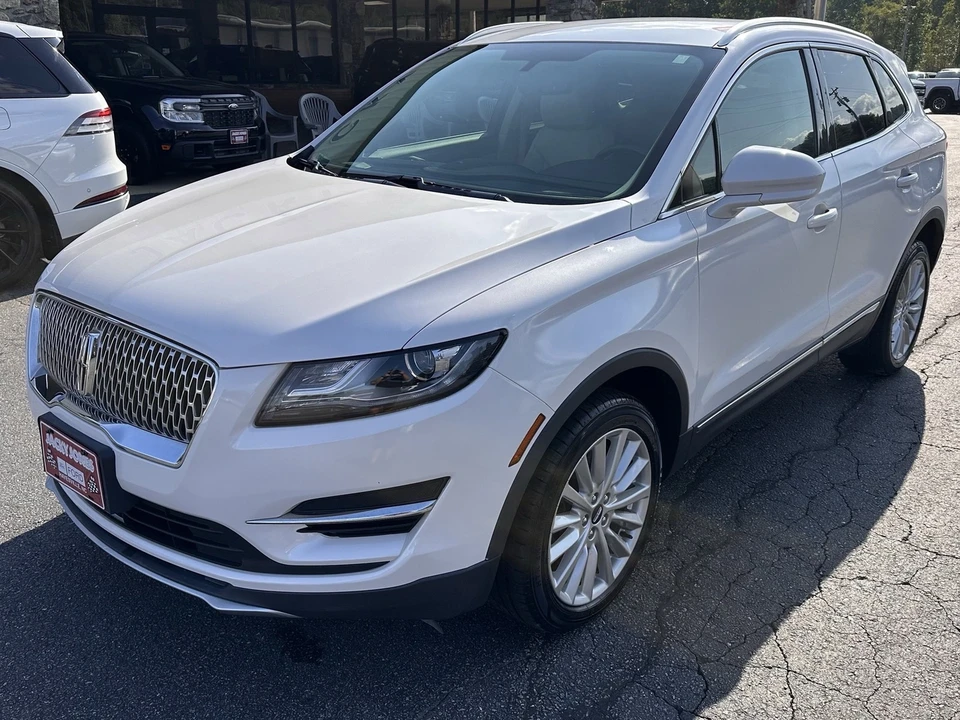 2019 Lincoln MKC - Image 2 of 12