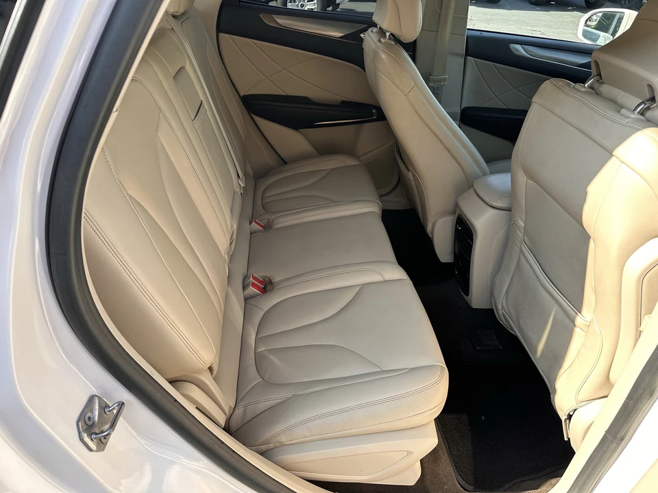 2019 Lincoln MKC - Image 15 of 21