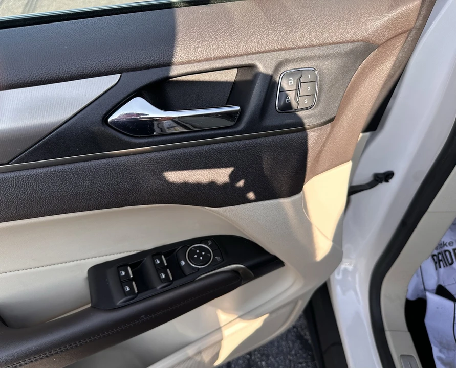 2019 Lincoln MKC - Image 17 of 21