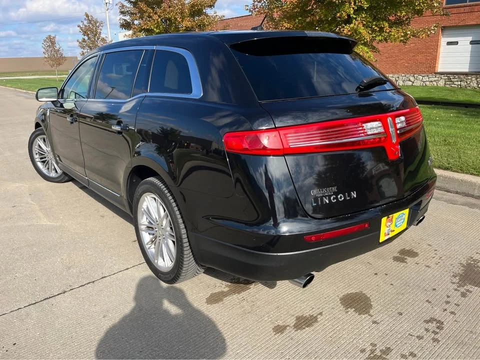 2019 Lincoln MKT - Image 12 of 18