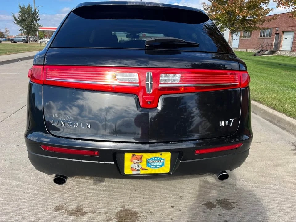 2019 Lincoln MKT - Image 8 of 18
