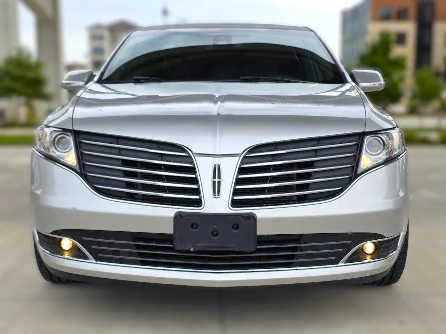 2019 Lincoln MKT - Image 11 of 20