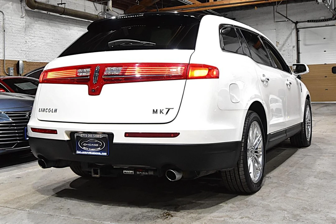 2019 Lincoln MKT - Image 7 of 12