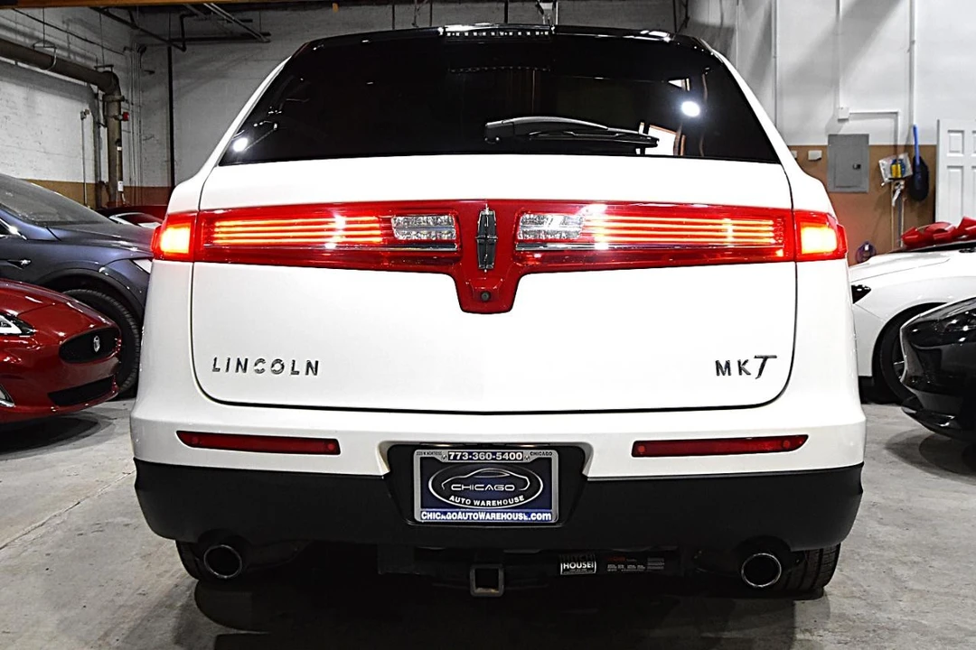 2019 Lincoln MKT - Image 8 of 12