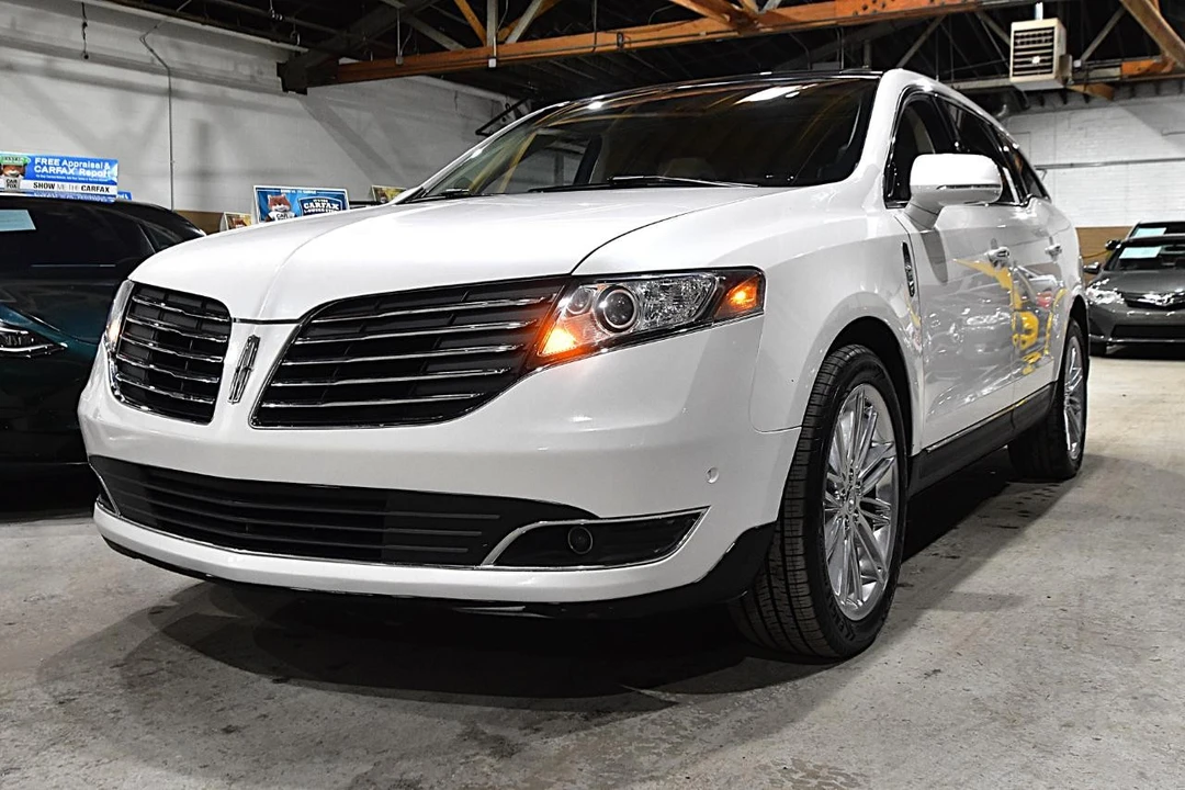 2019 Lincoln MKT - Image 5 of 12