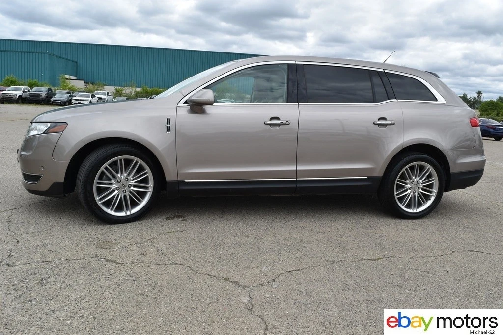 2019 Lincoln MKT - Image 8 of 21