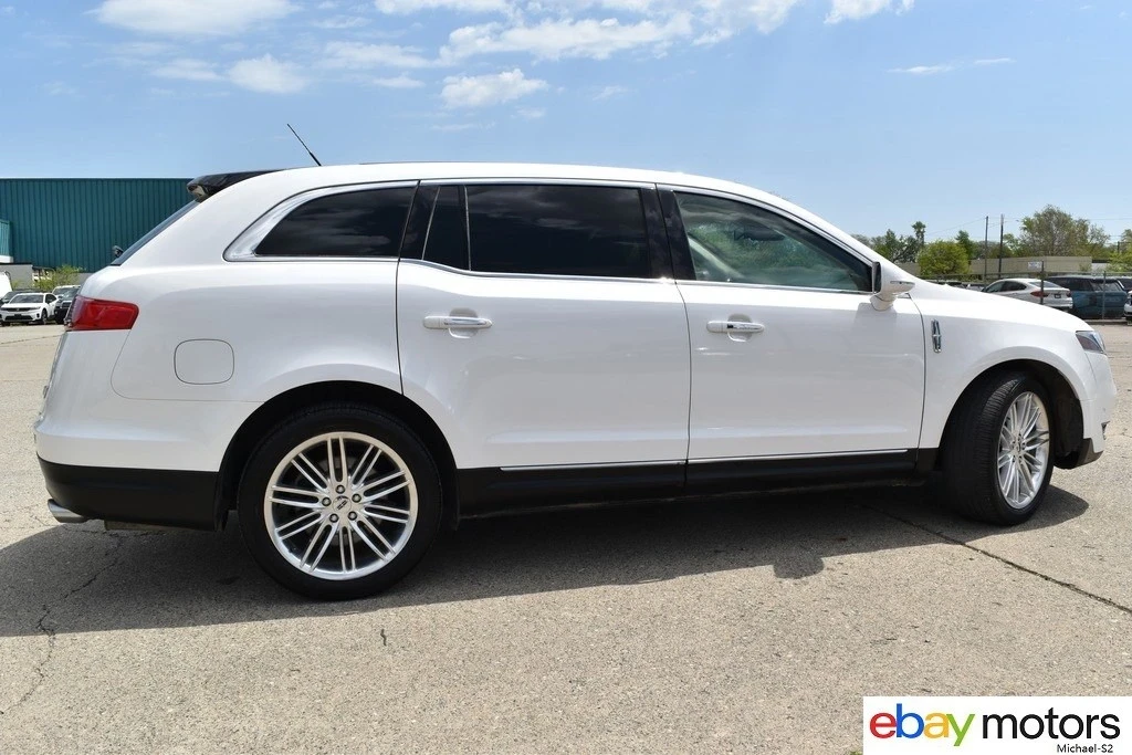 2019 Lincoln MKT - Image 4 of 21
