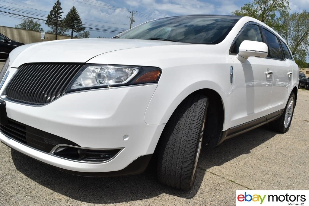 2019 Lincoln MKT - Image 9 of 21
