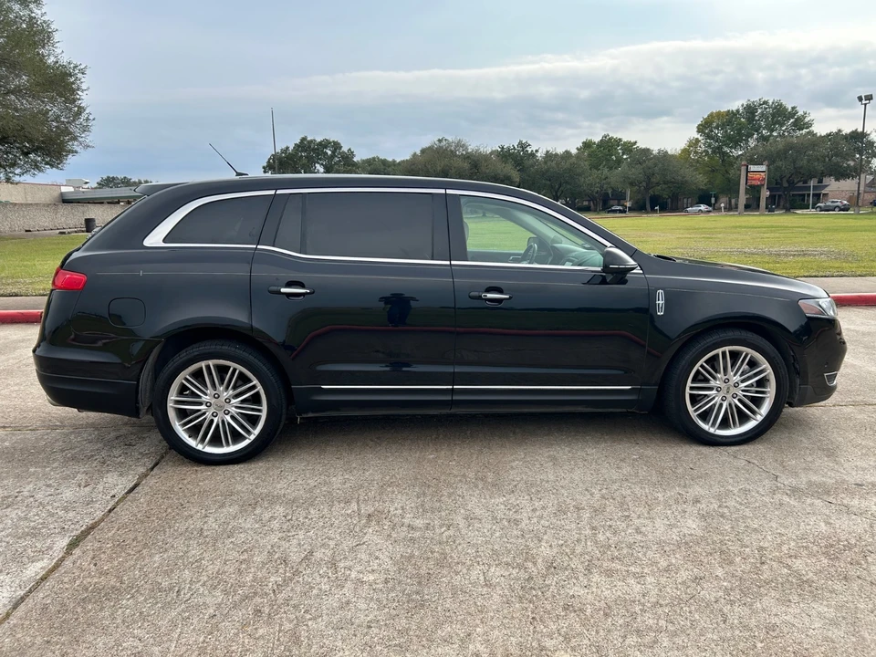 2019 Lincoln MKT - Image 7 of 20