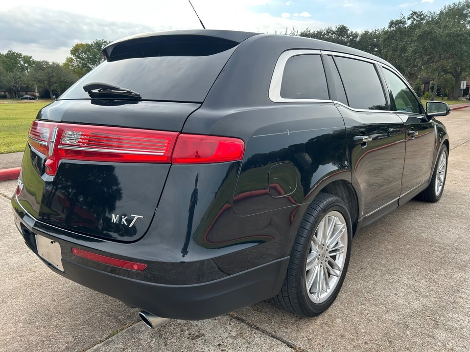 2019 Lincoln MKT - Image 5 of 20