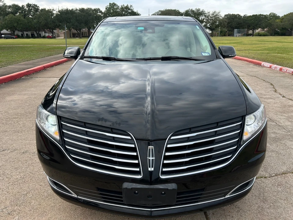 2019 Lincoln MKT - Image 12 of 20