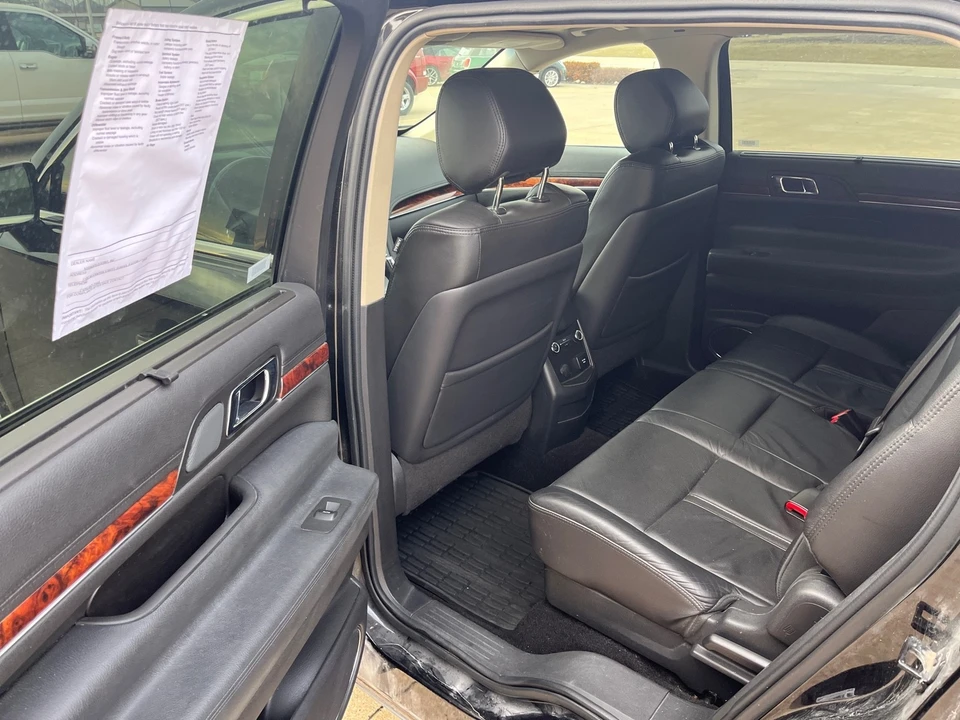 2019 Lincoln MKT - Image 18 of 21