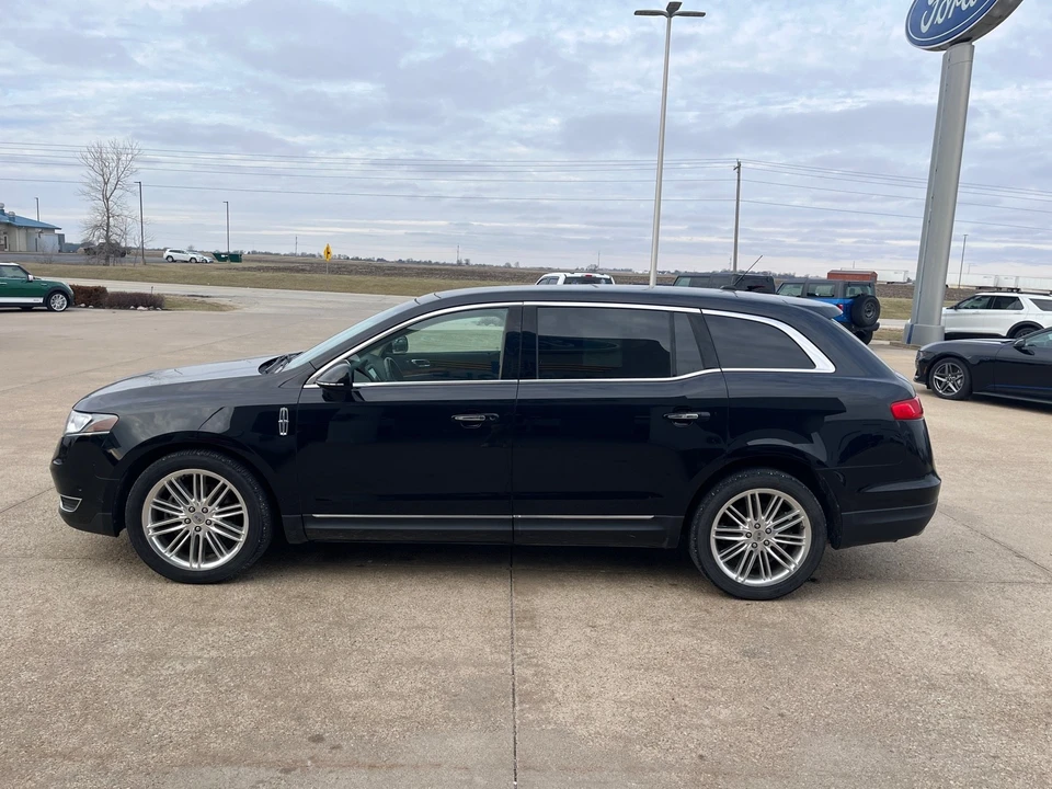 2019 Lincoln MKT - Image 5 of 12