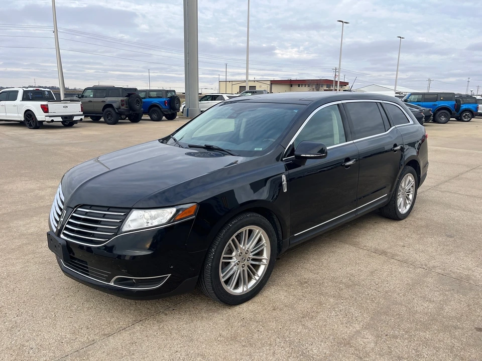 2019 Lincoln MKT - Image 4 of 21