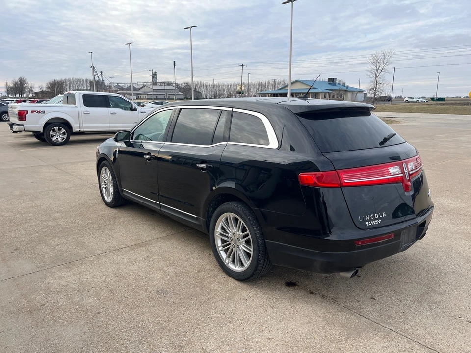 2019 Lincoln MKT - Image 6 of 21