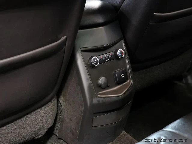 2019 Lincoln MKT - Image 15 of 21