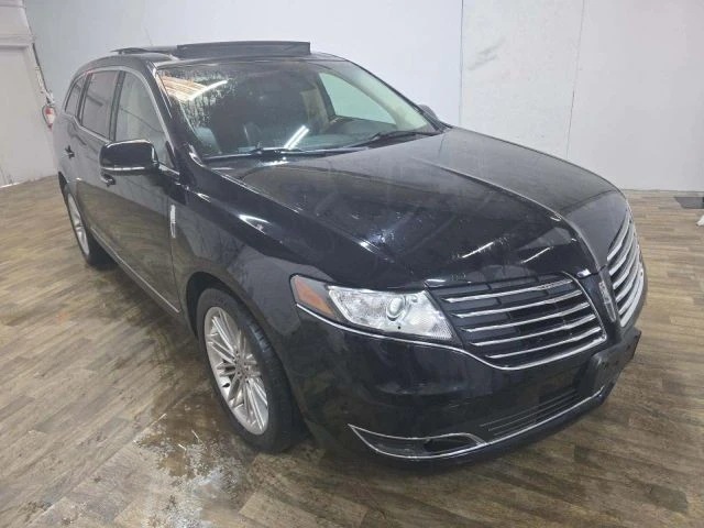 2019 Lincoln MKT - Image 2 of 11