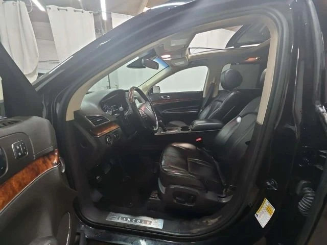 2019 Lincoln MKT - Image 6 of 11