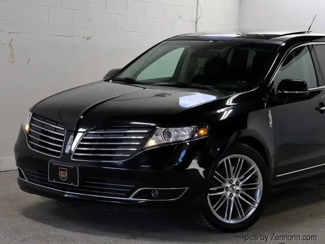 2019 Lincoln MKT - Image 2 of 21