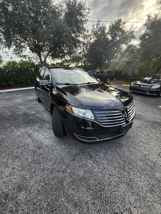 2019 Lincoln MKT - Image 3 of 21