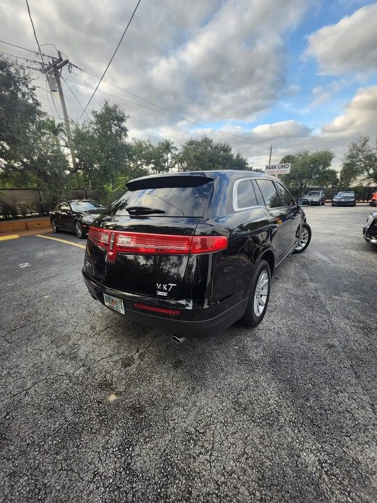 2019 Lincoln MKT - Image 6 of 21