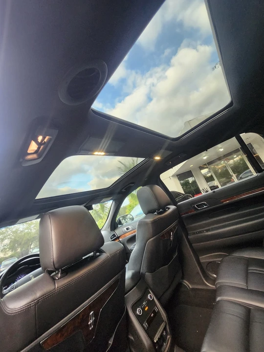 2019 Lincoln MKT - Image 16 of 21