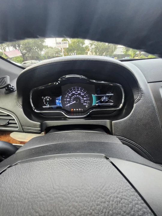 2019 Lincoln MKT - Image 11 of 21