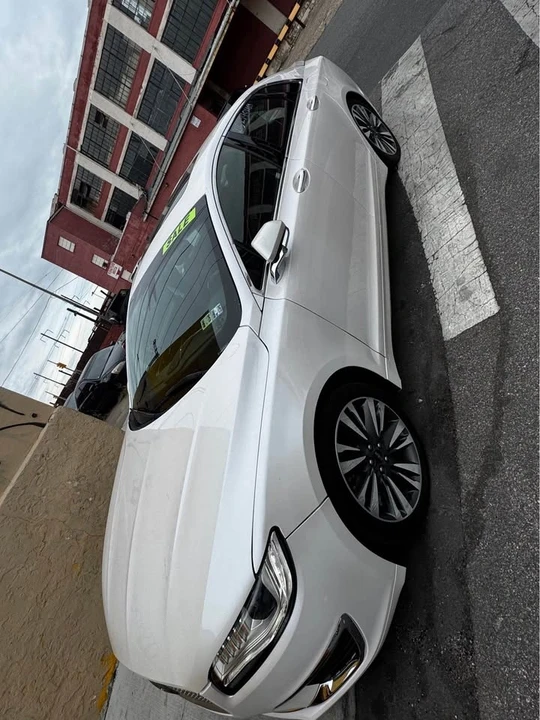 2019 Lincoln MKZ - Image 2 of 9