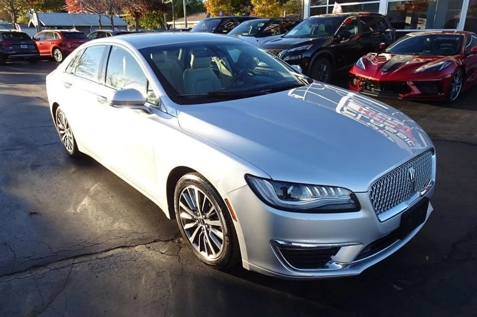 2019 Lincoln MKZ - Image 9 of 19