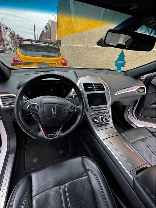 2019 Lincoln MKZ - Image 7 of 9