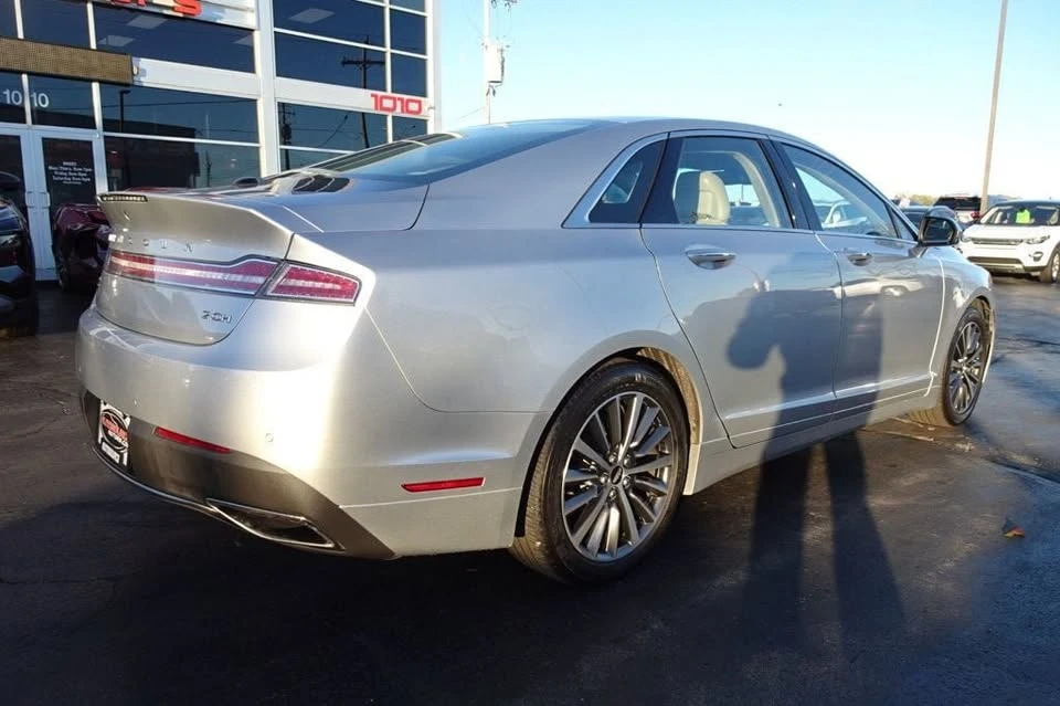 2019 Lincoln MKZ - Image 8 of 19