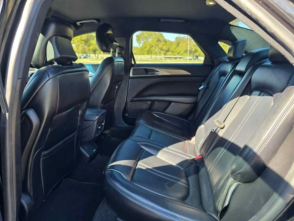 2019 Lincoln MKZ - Image 9 of 15