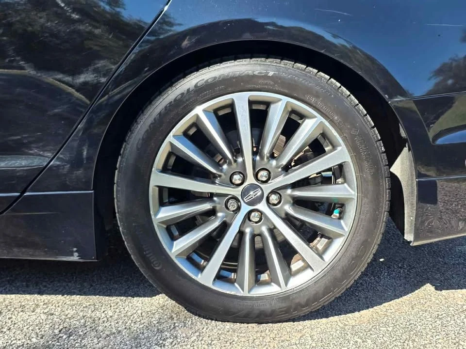 2019 Lincoln MKZ - Image 12 of 15