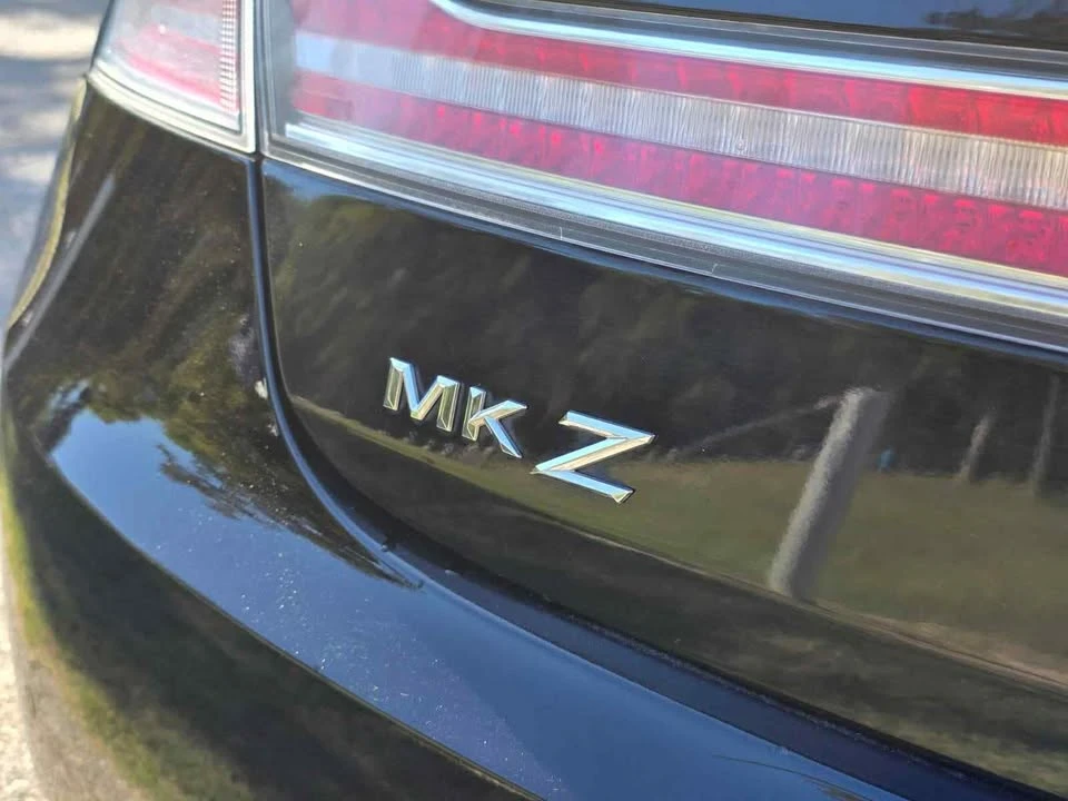 2019 Lincoln MKZ - Image 11 of 15