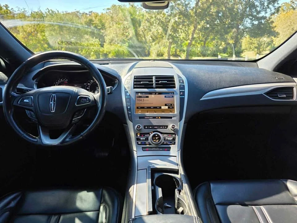 2019 Lincoln MKZ - Image 10 of 15