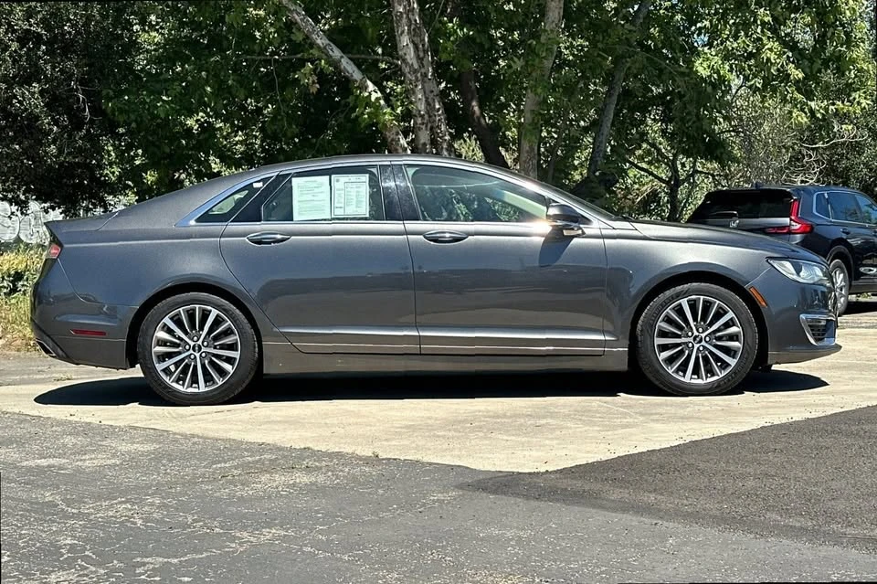 2019 Lincoln MKZ - Image 3 of 10