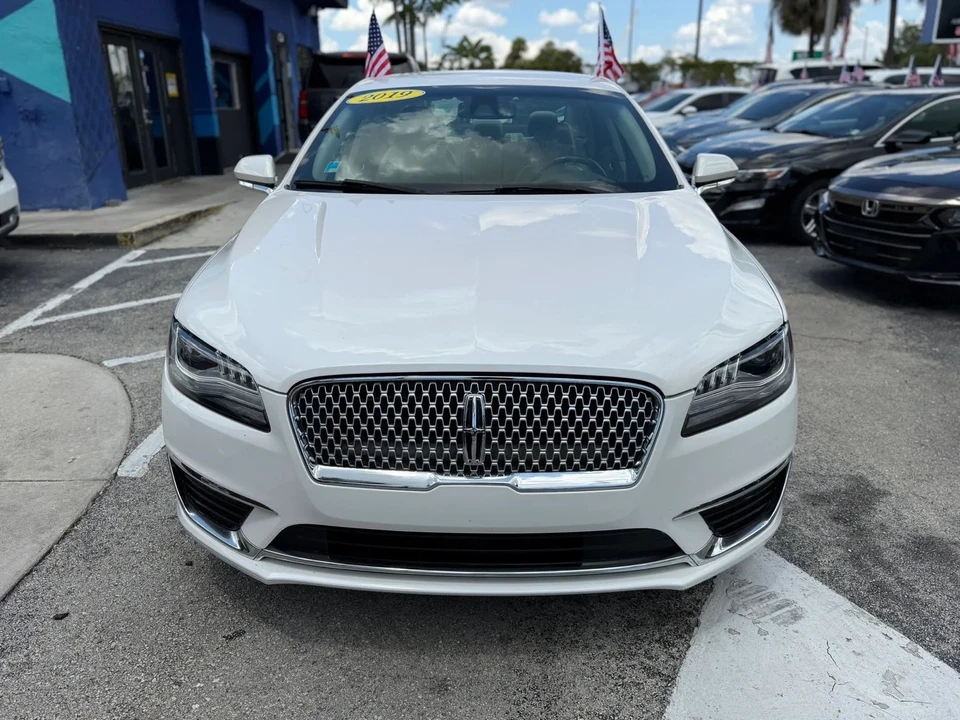 2019 Lincoln MKZ - Image 4 of 31
