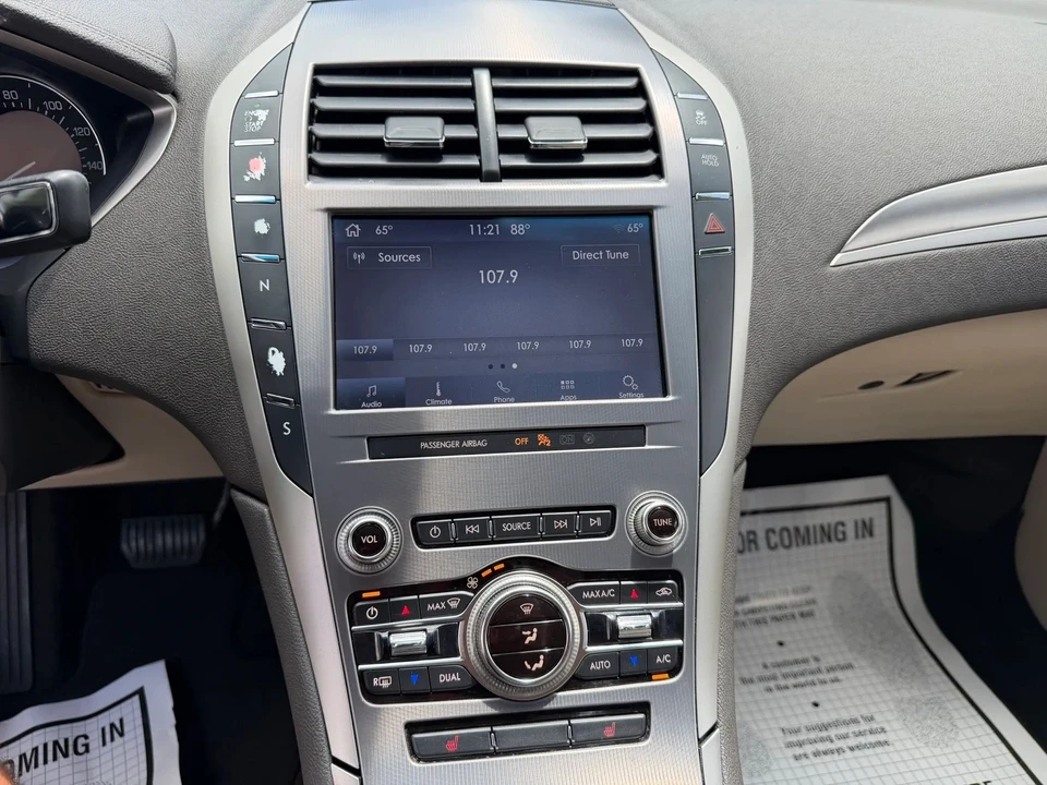 2019 Lincoln MKZ - Image 27 of 31