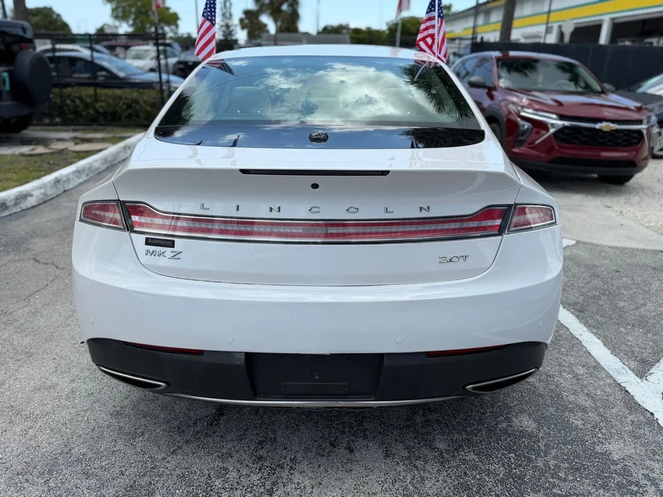 2019 Lincoln MKZ - Image 11 of 31