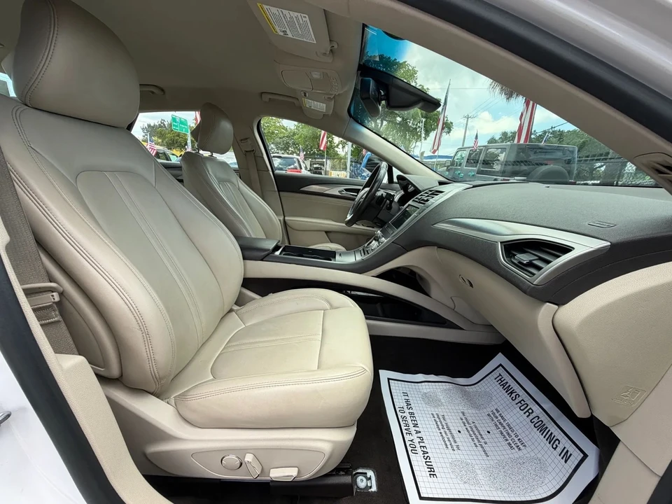 2019 Lincoln MKZ - Image 21 of 31