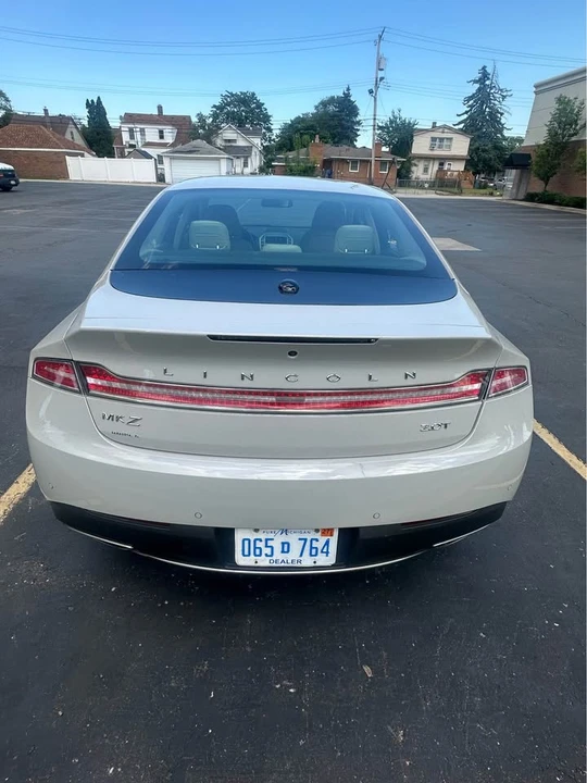 2019 Lincoln MKZ - Image 3 of 11