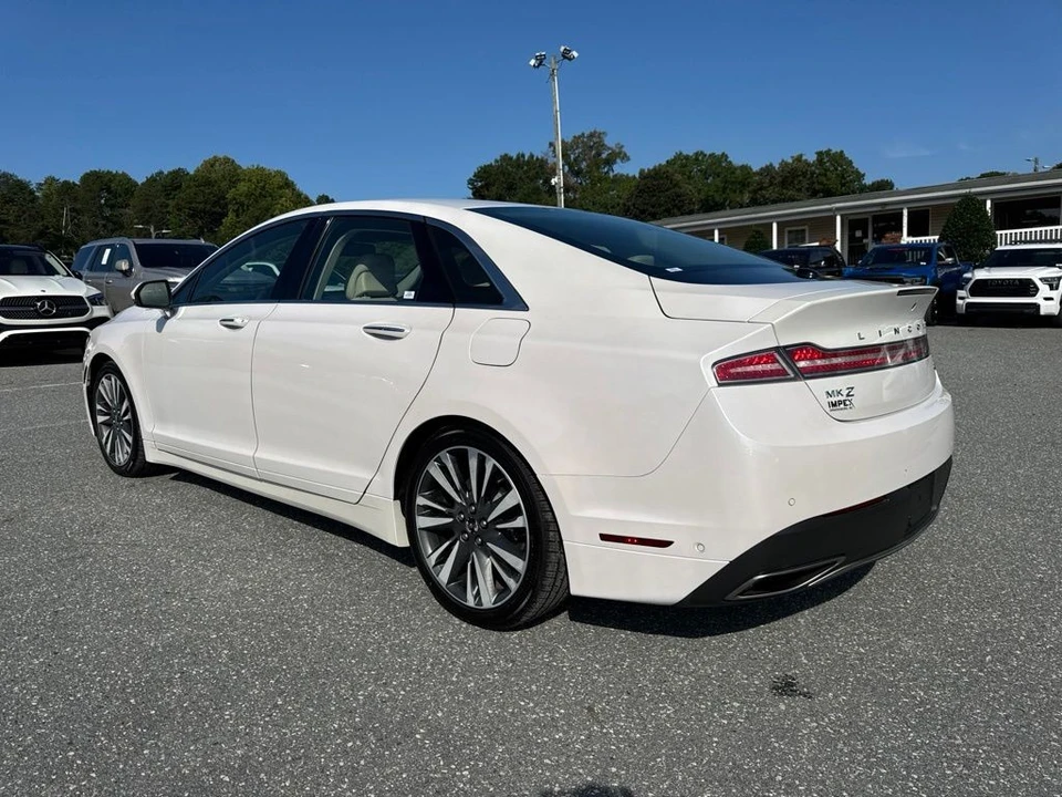 2019 Lincoln MKZ - Image 3 of 31