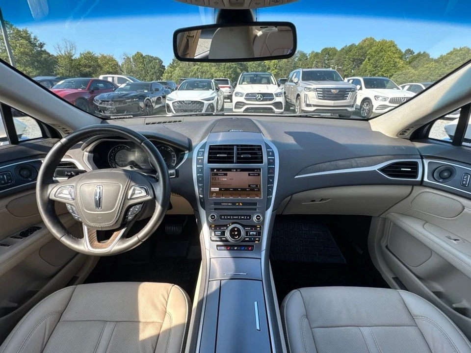 2019 Lincoln MKZ - Image 13 of 31