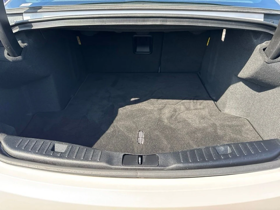 2019 Lincoln MKZ - Image 29 of 31